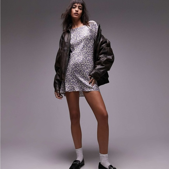 NEW TopShop Lavender Floral Long Sleeve Dress Size 4 - Picture 5 of 15